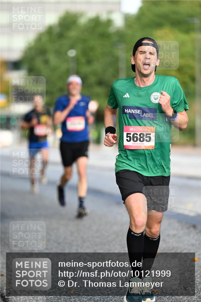 06.09.2026 - CURREX Alsterlauf Dr. Thomas Lammeyer http://msf.ph/oto/10121999 06.09.2026 09:36:44 Laufen 5685 meine-sportfotos.de