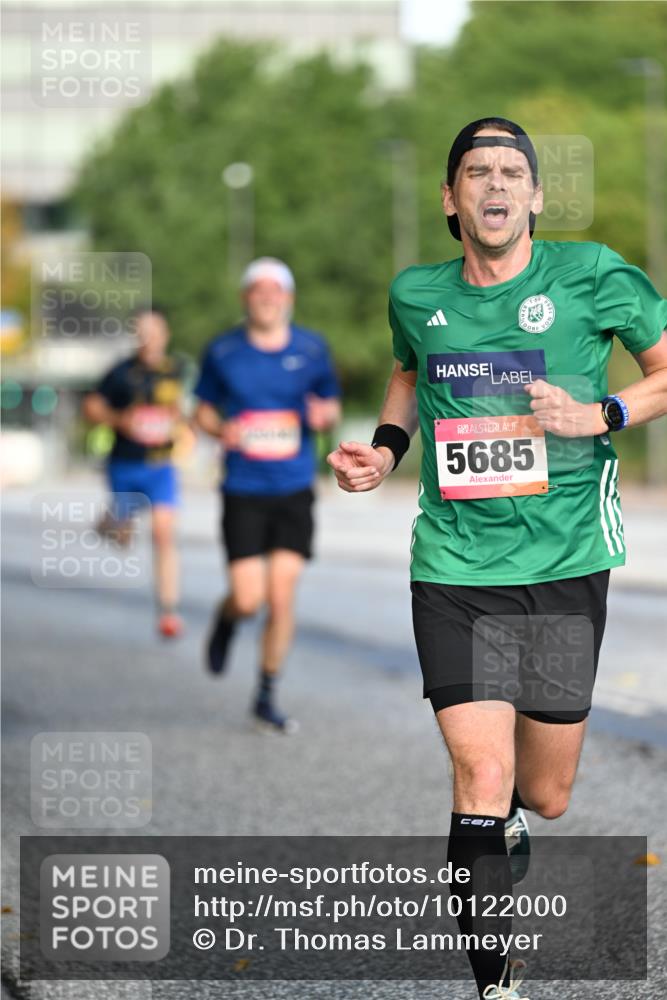 06.09.2026 - CURREX Alsterlauf Dr. Thomas Lammeyer http://msf.ph/oto/10122000 06.09.2026 09:36:45 Laufen 5685, 09 meine-sportfotos.de
