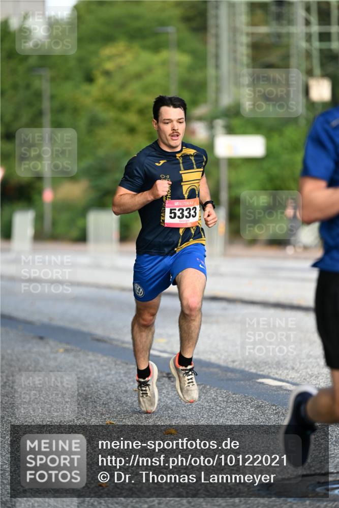 06.09.2026 - CURREX Alsterlauf Dr. Thomas Lammeyer http://msf.ph/oto/10122021 06.09.2026 09:36:47 Laufen 5333, 4 meine-sportfotos.de