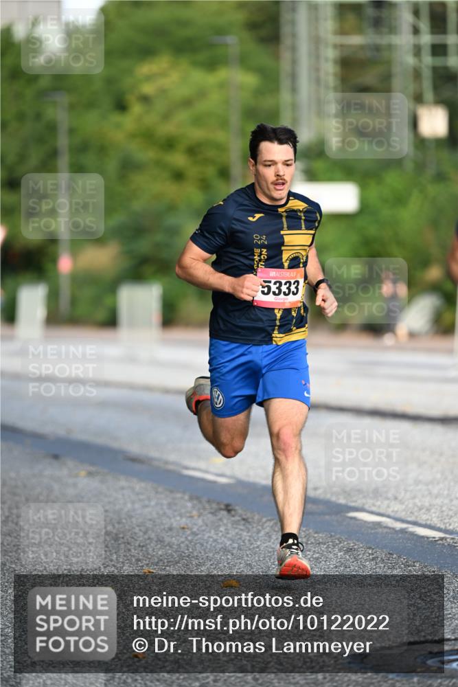 06.09.2026 - CURREX Alsterlauf Dr. Thomas Lammeyer http://msf.ph/oto/10122022 06.09.2026 09:36:47 Laufen 5333 meine-sportfotos.de
