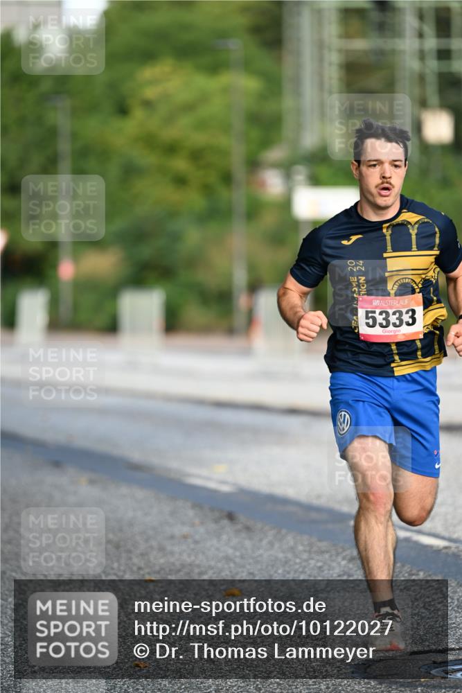 06.09.2026 - CURREX Alsterlauf Dr. Thomas Lammeyer http://msf.ph/oto/10122027 06.09.2026 09:36:48 Laufen 5333 meine-sportfotos.de