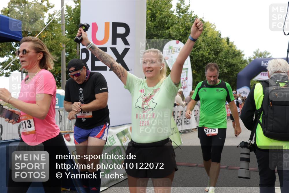 06.09.2026 - CURREX Alsterlauf Yannick Fuchs http://msf.ph/oto/10122072 06.09.2026 10:02:03 Ziel 2113, 2775, 3090, 3547, 3585, 3883, 4127, 5013, 5265, 5466, 5485, 5769, 5899, 6208, 8096 meine-sportfotos.de