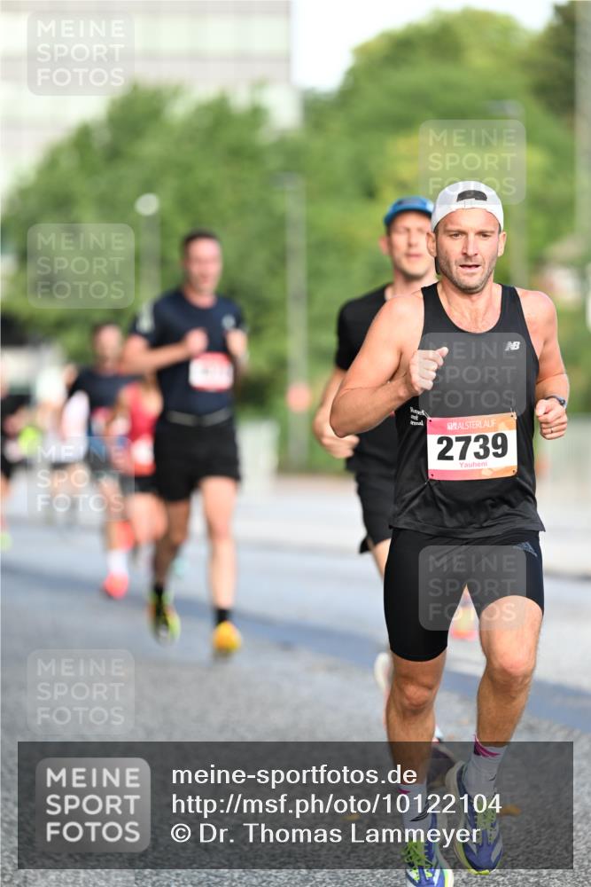 06.09.2026 - CURREX Alsterlauf Dr. Thomas Lammeyer http://msf.ph/oto/10122104 06.09.2026 09:36:56 Laufen 2739 meine-sportfotos.de
