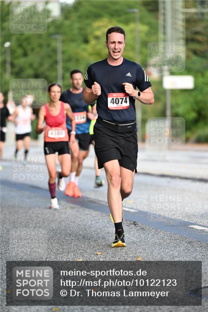 06.09.2026 - CURREX Alsterlauf Dr. Thomas Lammeyer http://msf.ph/oto/10122123 06.09.2026 09:36:58 Laufen 4380, 4074 meine-sportfotos.de
