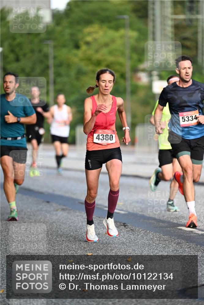06.09.2026 - CURREX Alsterlauf Dr. Thomas Lammeyer http://msf.ph/oto/10122134 06.09.2026 09:36:59 Laufen 4380, 5334 meine-sportfotos.de