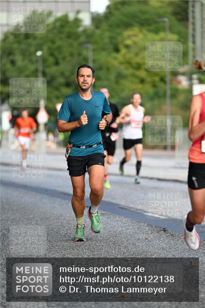 06.09.2026 - CURREX Alsterlauf Dr. Thomas Lammeyer http://msf.ph/oto/10122138 06.09.2026 09:37:00 Laufen  meine-sportfotos.de
