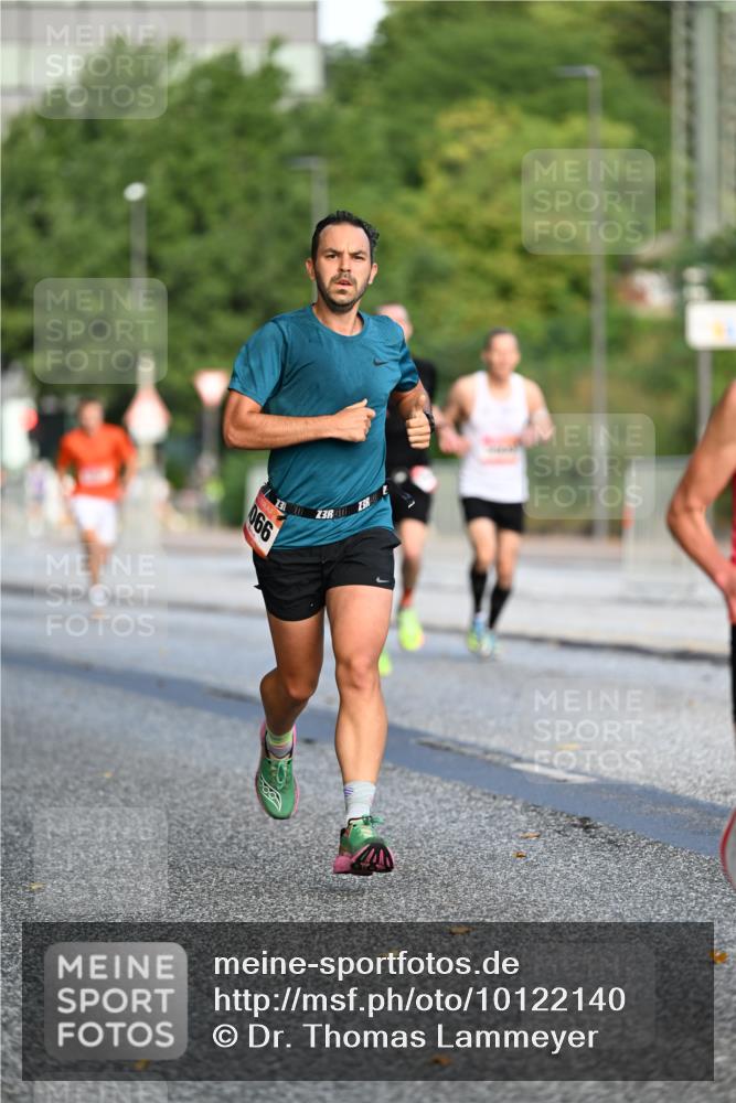 06.09.2026 - CURREX Alsterlauf Dr. Thomas Lammeyer http://msf.ph/oto/10122140 06.09.2026 09:37:00 Laufen 990, 3, 60, 3 meine-sportfotos.de