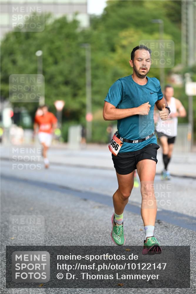 06.09.2026 - CURREX Alsterlauf Dr. Thomas Lammeyer http://msf.ph/oto/10122147 06.09.2026 09:37:01 Laufen 066 meine-sportfotos.de