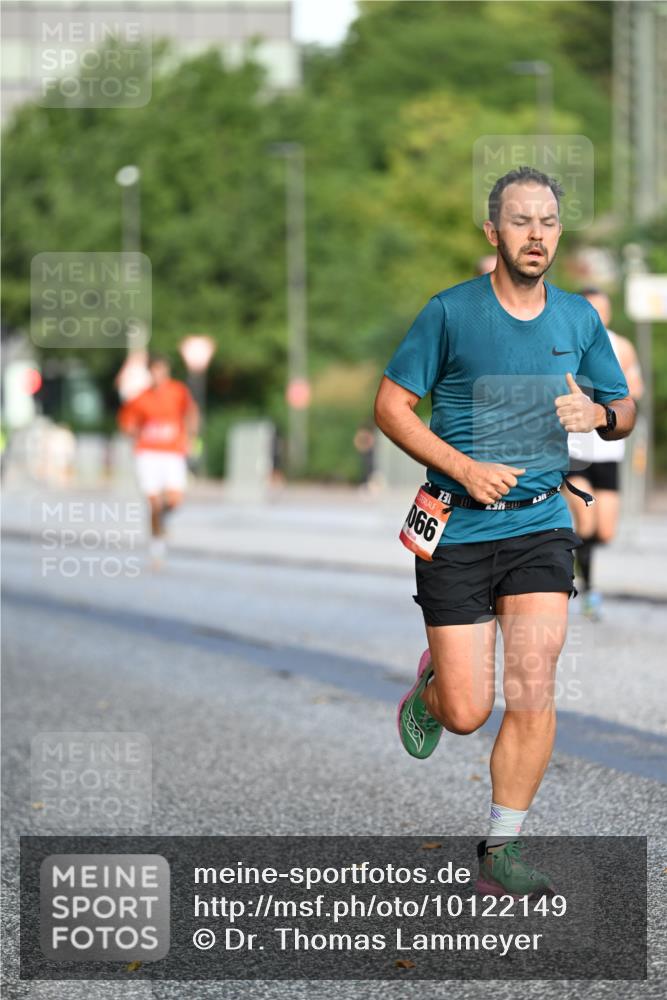 06.09.2026 - CURREX Alsterlauf Dr. Thomas Lammeyer http://msf.ph/oto/10122149 06.09.2026 09:37:01 Laufen 73160, 066 meine-sportfotos.de