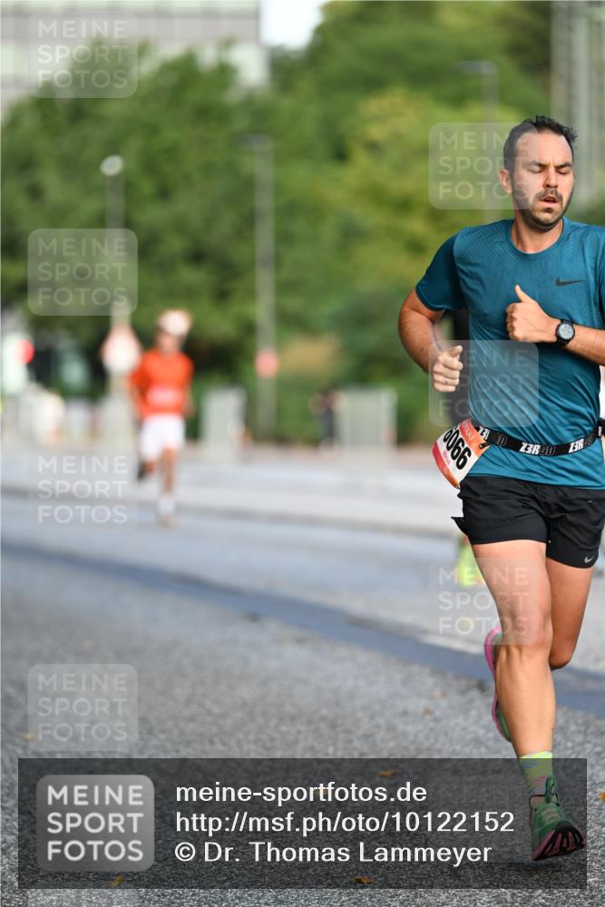 06.09.2026 - CURREX Alsterlauf Dr. Thomas Lammeyer http://msf.ph/oto/10122152 06.09.2026 09:37:01 Laufen 9900, 3, 00, 3 meine-sportfotos.de