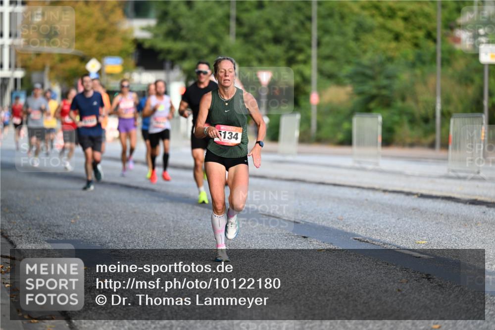 06.09.2026 - CURREX Alsterlauf Dr. Thomas Lammeyer http://msf.ph/oto/10122180 06.09.2026 09:37:11 Laufen 134 meine-sportfotos.de
