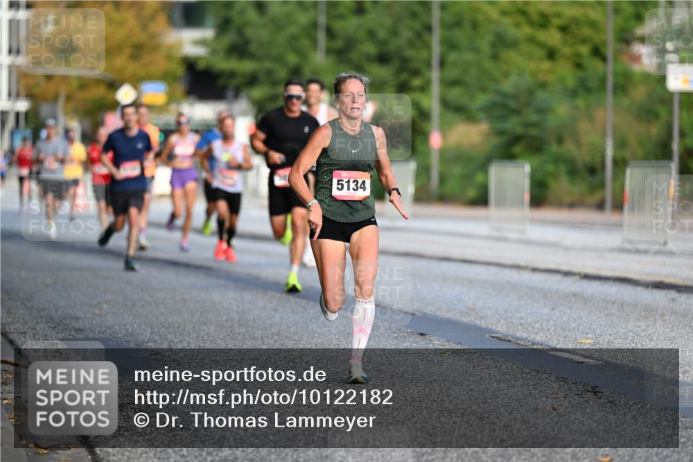 06.09.2026 - CURREX Alsterlauf Dr. Thomas Lammeyer http://msf.ph/oto/10122182 06.09.2026 09:37:11 Laufen 5134 meine-sportfotos.de