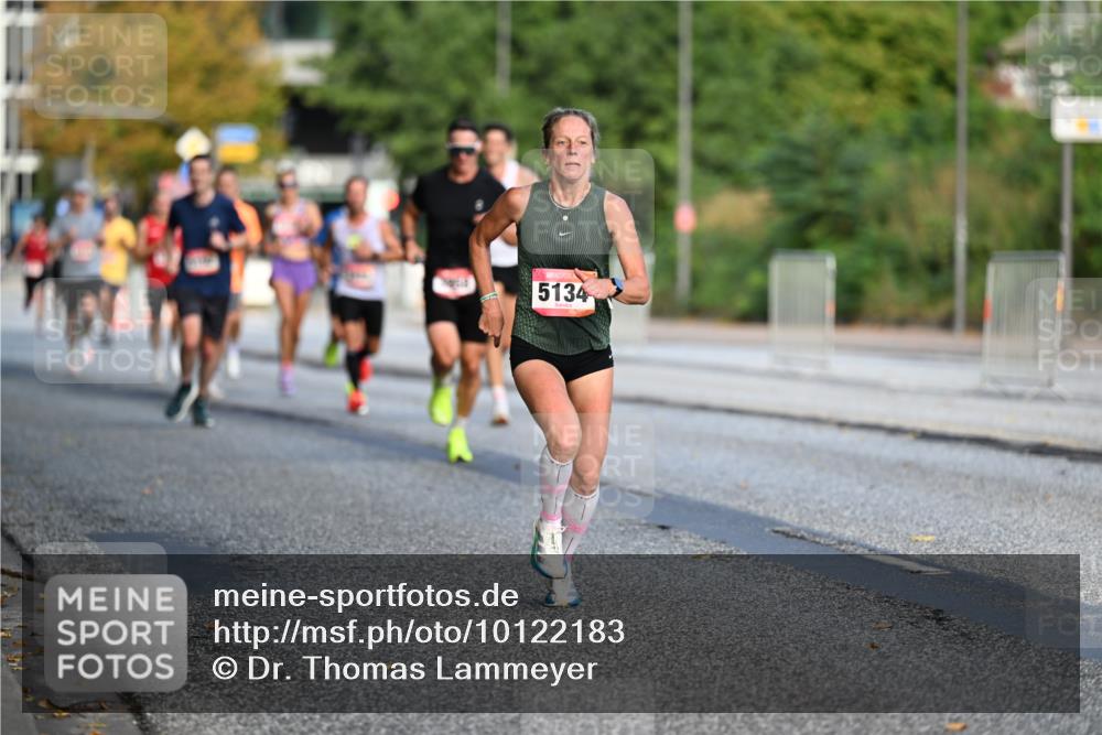 06.09.2026 - CURREX Alsterlauf Dr. Thomas Lammeyer http://msf.ph/oto/10122183 06.09.2026 09:37:12 Laufen 5134 meine-sportfotos.de