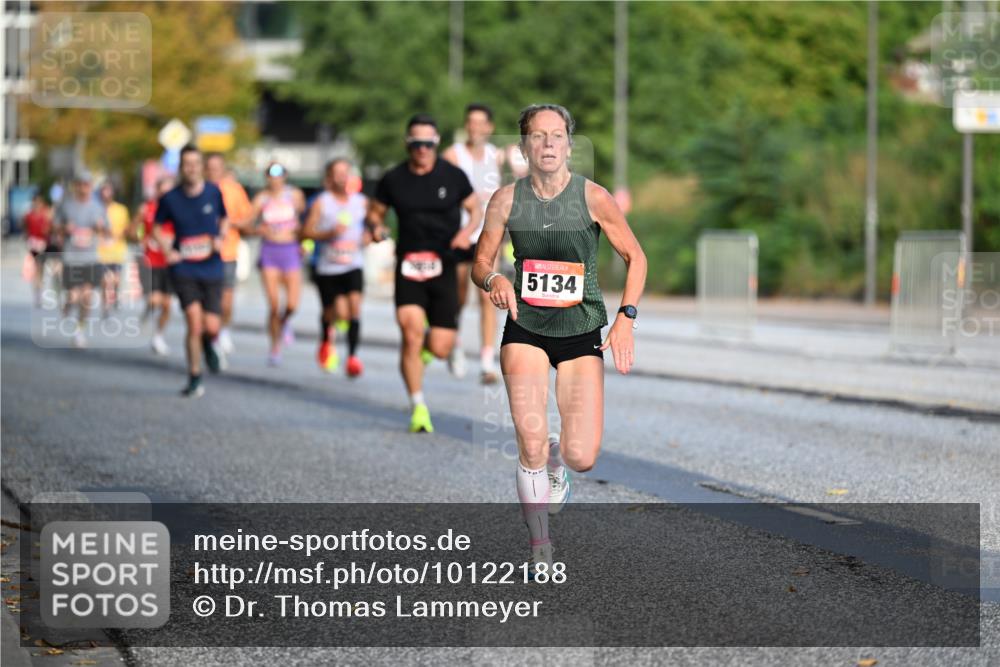 06.09.2026 - CURREX Alsterlauf Dr. Thomas Lammeyer http://msf.ph/oto/10122188 06.09.2026 09:37:12 Laufen 5134 meine-sportfotos.de