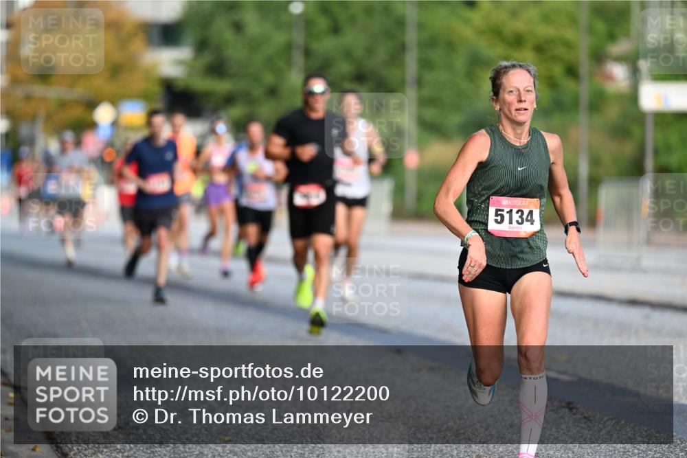 06.09.2026 - CURREX Alsterlauf Dr. Thomas Lammeyer http://msf.ph/oto/10122200 06.09.2026 09:37:13 Laufen 5134 meine-sportfotos.de