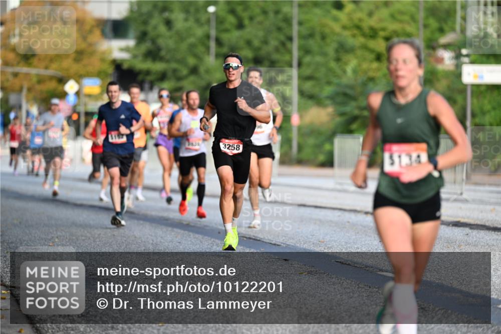 06.09.2026 - CURREX Alsterlauf Dr. Thomas Lammeyer http://msf.ph/oto/10122201 06.09.2026 09:37:13 Laufen 3258, 134 meine-sportfotos.de