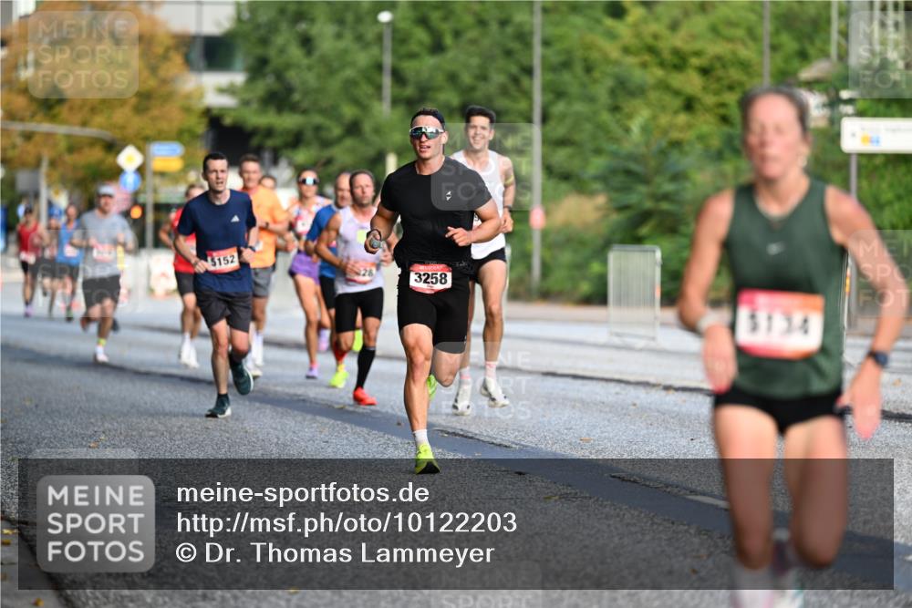 06.09.2026 - CURREX Alsterlauf Dr. Thomas Lammeyer http://msf.ph/oto/10122203 06.09.2026 09:37:13 Laufen 152, 3258, 5134 meine-sportfotos.de
