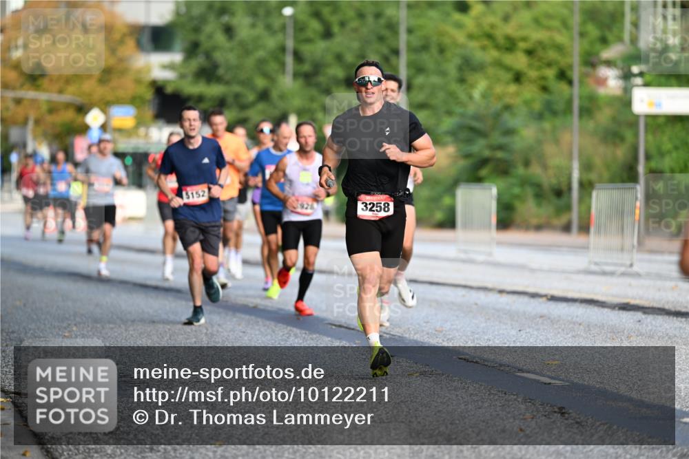06.09.2026 - CURREX Alsterlauf Dr. Thomas Lammeyer http://msf.ph/oto/10122211 06.09.2026 09:37:14 Laufen 152, 0305, 3258 meine-sportfotos.de