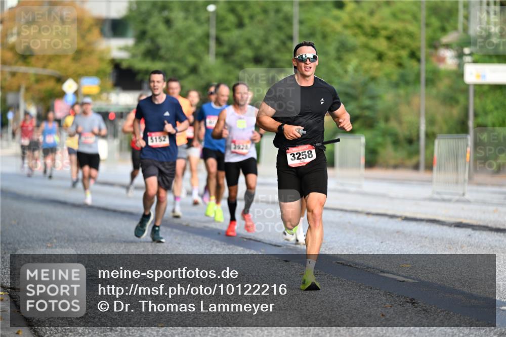 06.09.2026 - CURREX Alsterlauf Dr. Thomas Lammeyer http://msf.ph/oto/10122216 06.09.2026 09:37:14 Laufen 152, 3928, 3258 meine-sportfotos.de