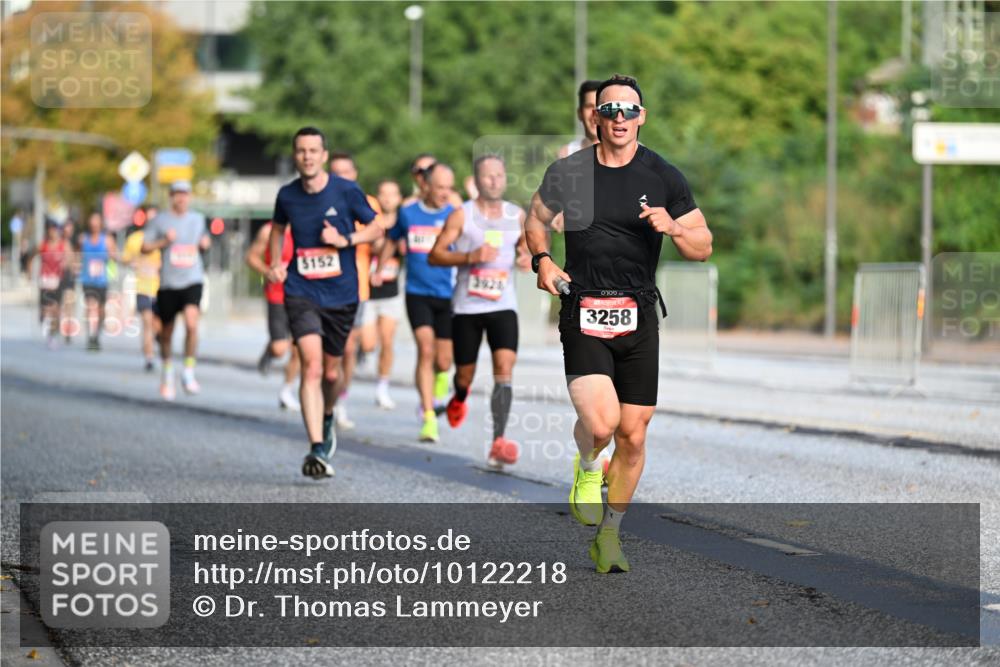 06.09.2026 - CURREX Alsterlauf Dr. Thomas Lammeyer http://msf.ph/oto/10122218 06.09.2026 09:37:14 Laufen 152, 3928, 3258 meine-sportfotos.de