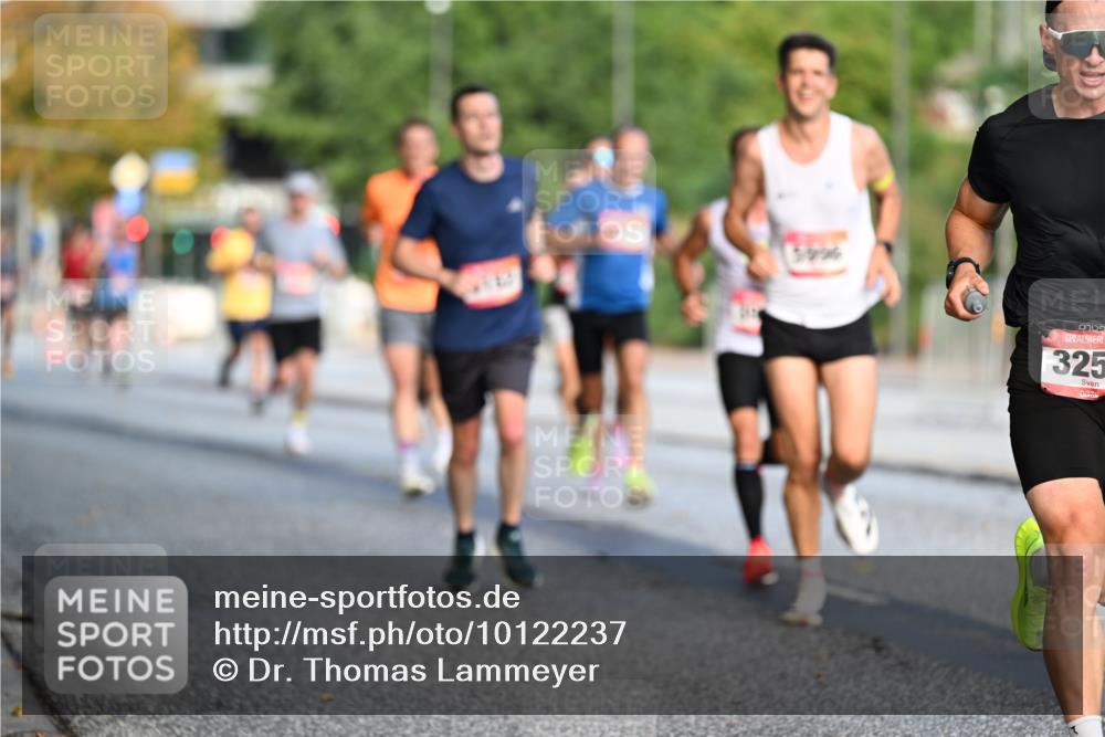 06.09.2026 - CURREX Alsterlauf Dr. Thomas Lammeyer http://msf.ph/oto/10122237 06.09.2026 09:37:16 Laufen 325 meine-sportfotos.de