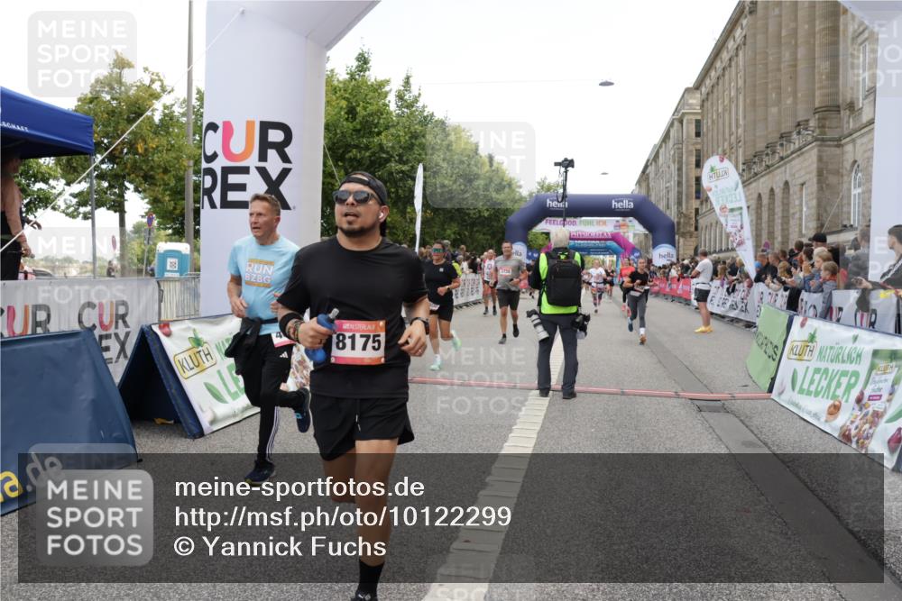 06.09.2026 - CURREX Alsterlauf Yannick Fuchs http://msf.ph/oto/10122299 06.09.2026 10:02:11 Ziel 2389, 2513, 2700, 3090, 3547, 3728, 3800, 3883, 4097, 4734, 5013, 5109, 5466, 5485, 5728, 6383, 8175 meine-sportfotos.de