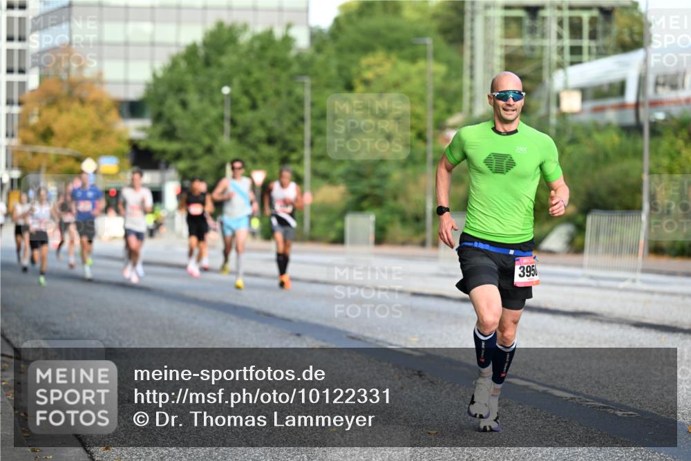 06.09.2026 - CURREX Alsterlauf Dr. Thomas Lammeyer http://msf.ph/oto/10122331 06.09.2026 09:37:32 Laufen 3950 meine-sportfotos.de