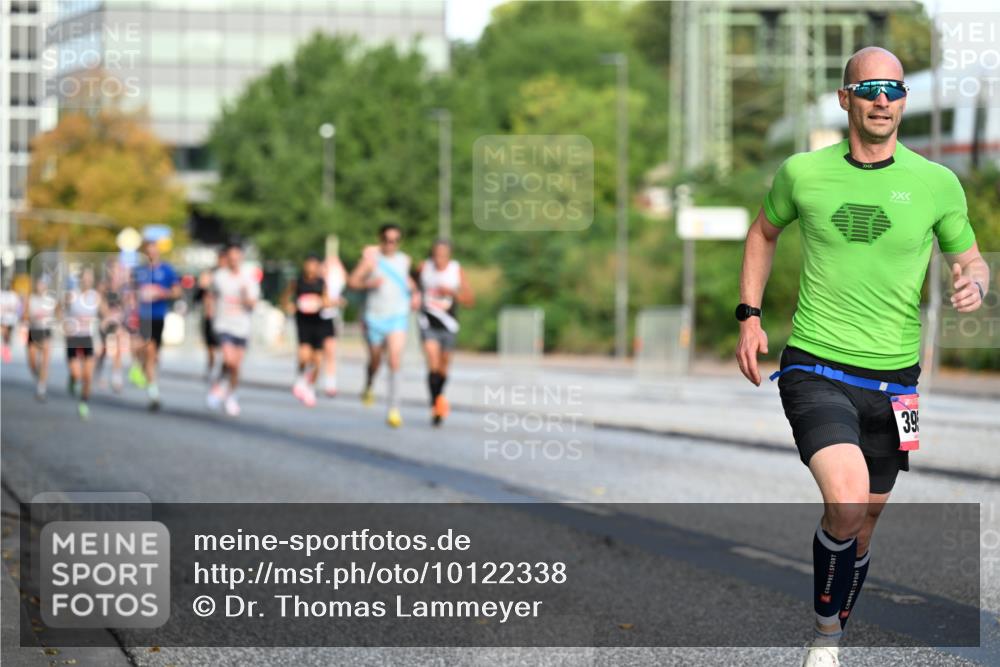 06.09.2026 - CURREX Alsterlauf Dr. Thomas Lammeyer http://msf.ph/oto/10122338 06.09.2026 09:37:33 Laufen 39 meine-sportfotos.de
