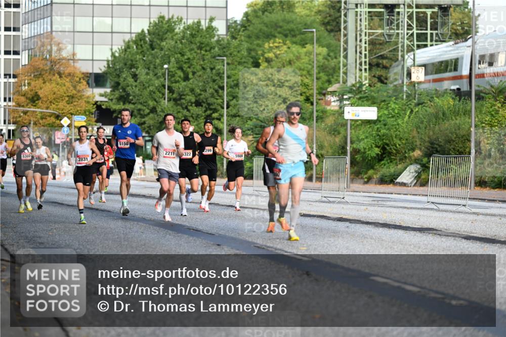 06.09.2026 - CURREX Alsterlauf Dr. Thomas Lammeyer http://msf.ph/oto/10122356 06.09.2026 09:37:35 Laufen 5150, 5302, 2211, 299, 322, 2831, 5989, 287 meine-sportfotos.de