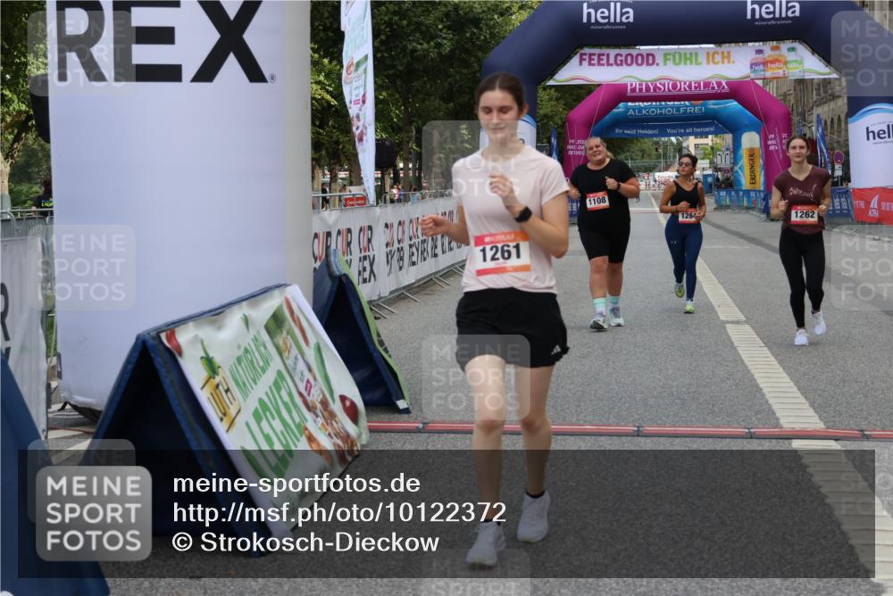 06.09.2026 - CURREX Alsterlauf Strokosch-Dieckow http://msf.ph/oto/10122372 06.09.2026 12:06:48 Ziel 1108, 1261, 1262 meine-sportfotos.de