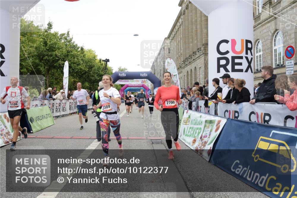 06.09.2026 - CURREX Alsterlauf Yannick Fuchs http://msf.ph/oto/10122377 06.09.2026 10:02:15 Ziel 2147, 2389, 2513, 2700, 3090, 3613, 3728, 3800, 4097, 4459, 4734, 4872, 5109, 5485, 5539, 5540, 5728, 5772, 6207, 6383, 8175 meine-sportfotos.de