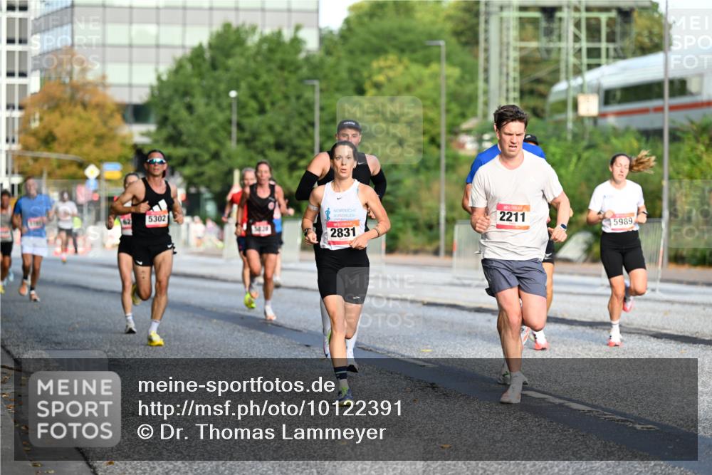 06.09.2026 - CURREX Alsterlauf Dr. Thomas Lammeyer http://msf.ph/oto/10122391 06.09.2026 09:37:39 Laufen 5302, 2831, 2211, 5989 meine-sportfotos.de