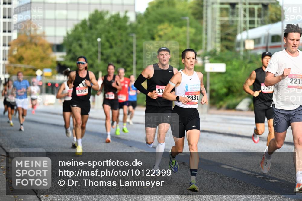 06.09.2026 - CURREX Alsterlauf Dr. Thomas Lammeyer http://msf.ph/oto/10122399 06.09.2026 09:37:39 Laufen 5302, 53, 2831, 2299, 2211 meine-sportfotos.de