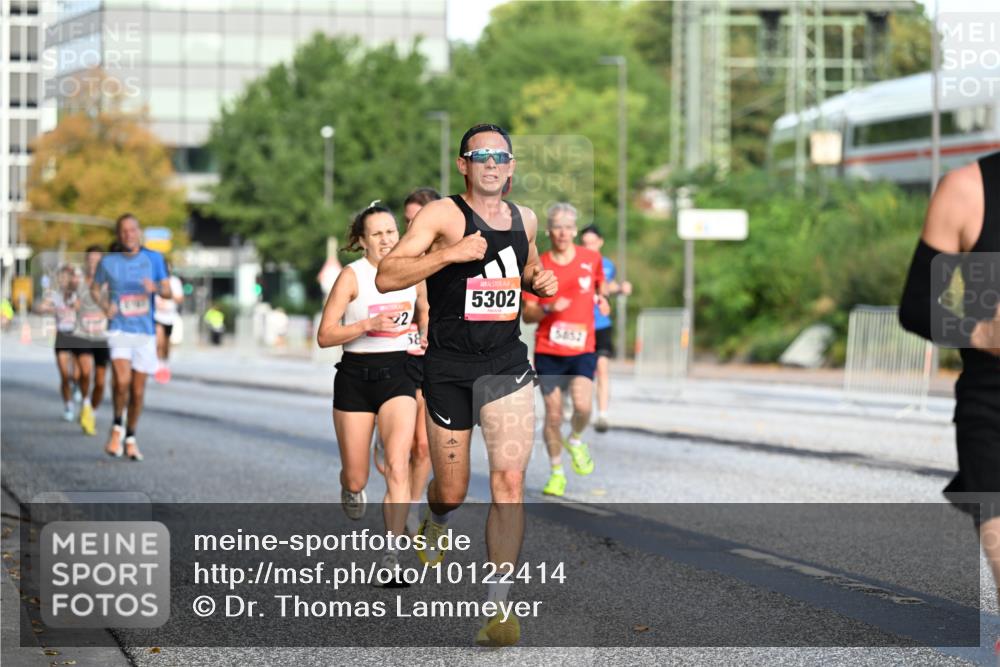 06.09.2026 - CURREX Alsterlauf Dr. Thomas Lammeyer http://msf.ph/oto/10122414 06.09.2026 09:37:41 Laufen 2, 5302, 5852 meine-sportfotos.de
