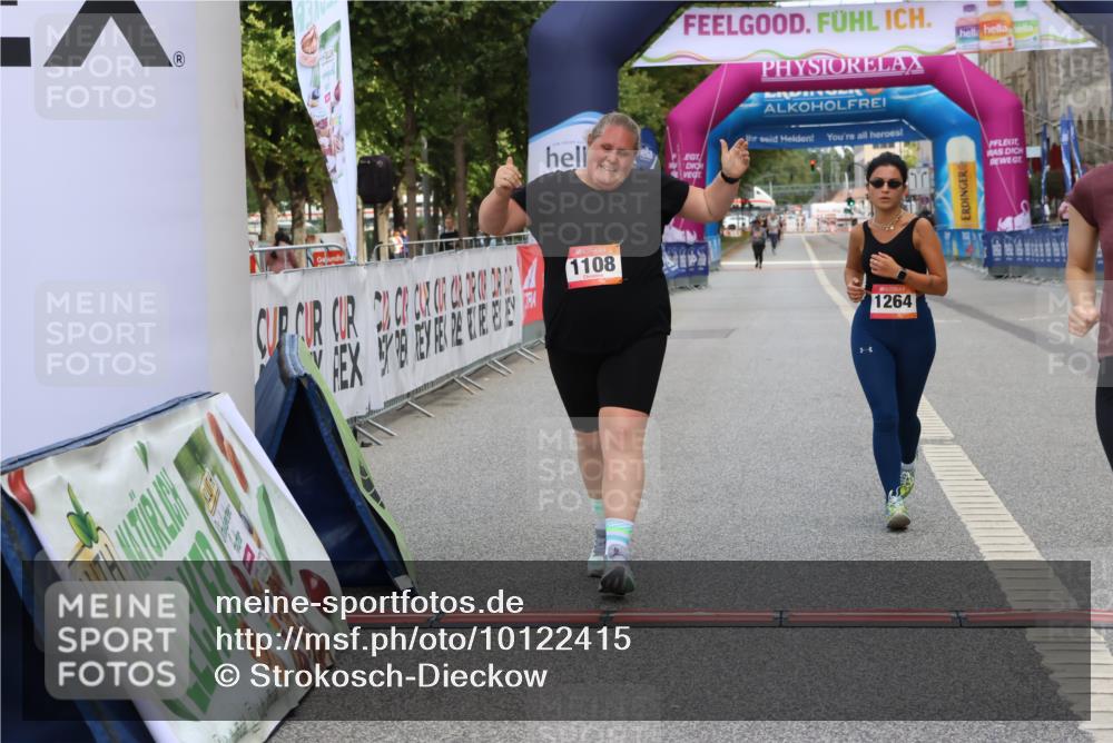 06.09.2026 - CURREX Alsterlauf Strokosch-Dieckow http://msf.ph/oto/10122415 06.09.2026 12:06:50 Ziel 1108, 1261, 1262 meine-sportfotos.de