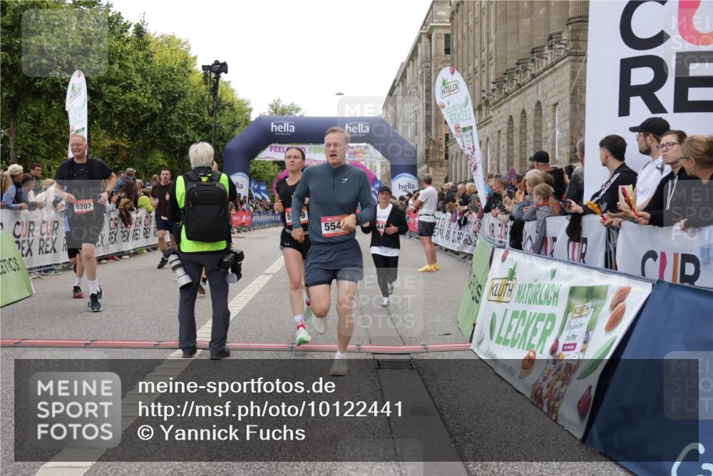 06.09.2026 - CURREX Alsterlauf Yannick Fuchs http://msf.ph/oto/10122441 06.09.2026 10:02:17 Ziel 2147, 2389, 2513, 2700, 3613, 3728, 3800, 4097, 4363, 4459, 4817, 4872, 5079, 5109, 5539, 5540, 5728, 5772, 5893, 6207, 6383, 8175 meine-sportfotos.de