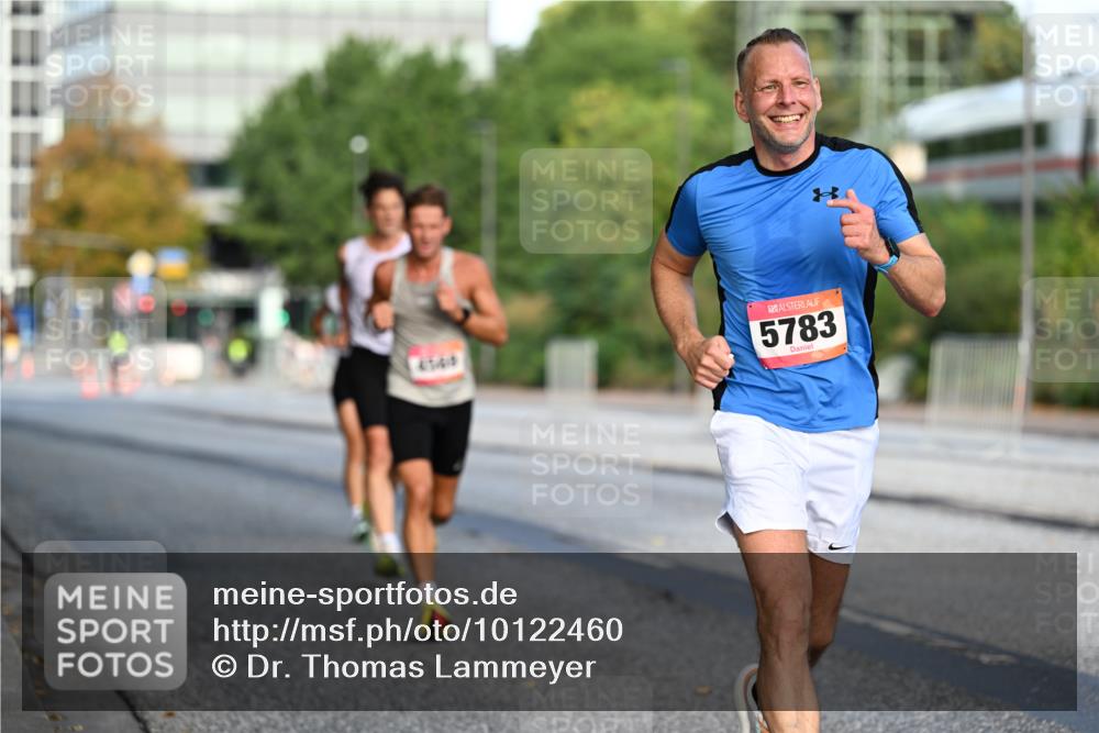 06.09.2026 - CURREX Alsterlauf Dr. Thomas Lammeyer http://msf.ph/oto/10122460 06.09.2026 09:37:46 Laufen 4565, 5783 meine-sportfotos.de
