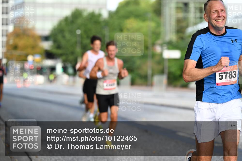 06.09.2026 - CURREX Alsterlauf Dr. Thomas Lammeyer http://msf.ph/oto/10122465 06.09.2026 09:37:47 Laufen 5783 meine-sportfotos.de