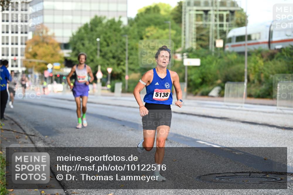 06.09.2026 - CURREX Alsterlauf Dr. Thomas Lammeyer http://msf.ph/oto/10122516 06.09.2026 09:37:57 Laufen 5138 meine-sportfotos.de