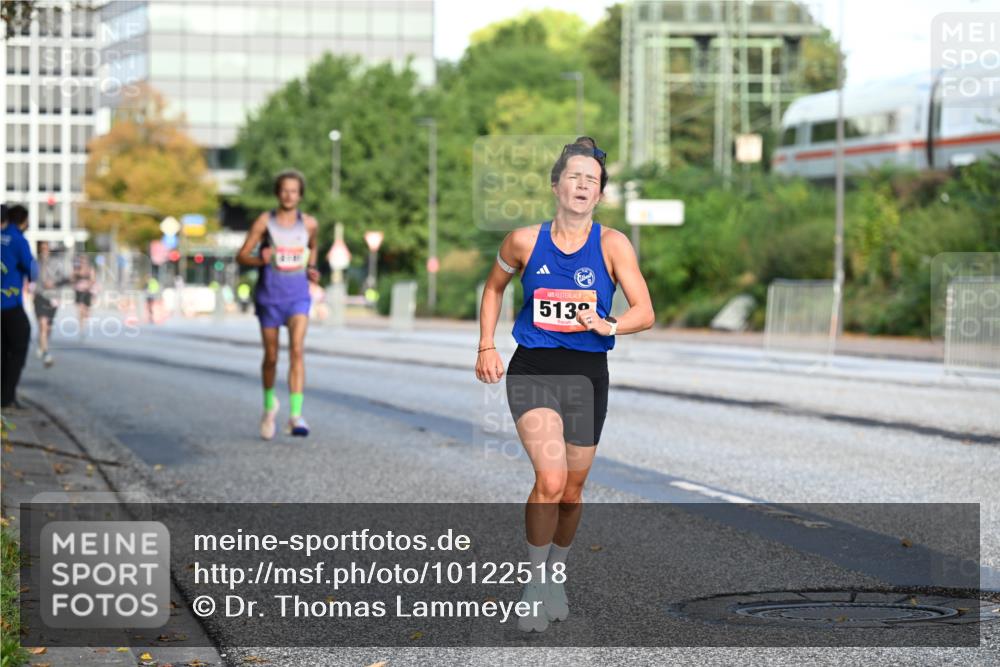 06.09.2026 - CURREX Alsterlauf Dr. Thomas Lammeyer http://msf.ph/oto/10122518 06.09.2026 09:37:58 Laufen 513 meine-sportfotos.de