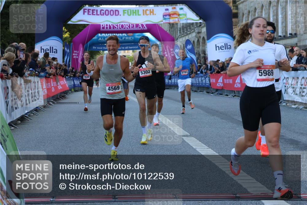 06.09.2026 - CURREX Alsterlauf Strokosch-Dieckow http://msf.ph/oto/10122539 06.09.2026 09:40:17 Ziel 2299, 2831, 4569, 4636, 5150, 5302, 5322, 5399, 5783, 5828, 5925, 5989, 6026, 6222 meine-sportfotos.de
