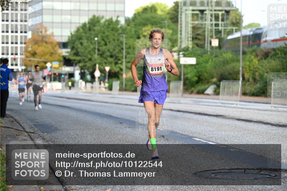 06.09.2026 - CURREX Alsterlauf Dr. Thomas Lammeyer http://msf.ph/oto/10122544 06.09.2026 09:38:00 Laufen 8191 meine-sportfotos.de