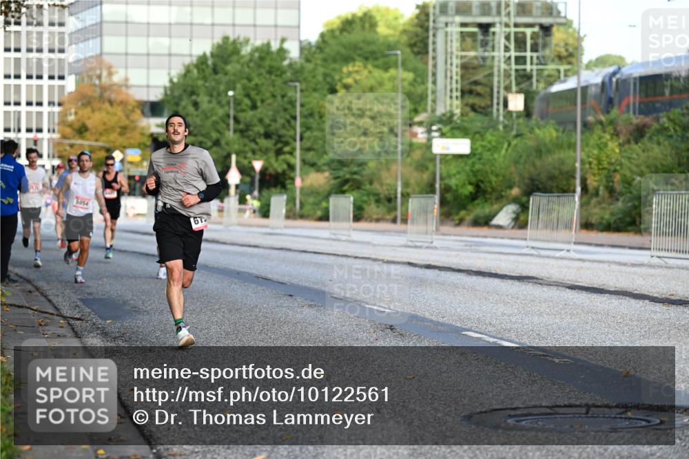 06.09.2026 - CURREX Alsterlauf Dr. Thomas Lammeyer http://msf.ph/oto/10122561 06.09.2026 09:38:04 Laufen 3954, 61 meine-sportfotos.de