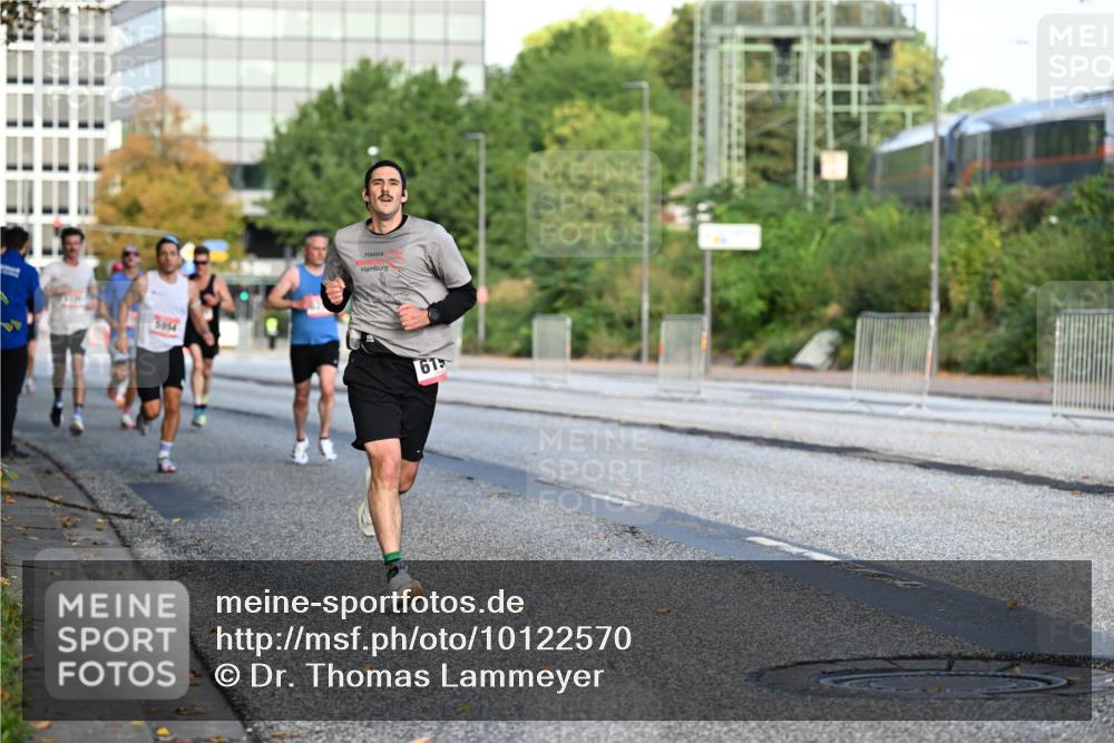 06.09.2026 - CURREX Alsterlauf Dr. Thomas Lammeyer http://msf.ph/oto/10122570 06.09.2026 09:38:05 Laufen 44, 3854, 615 meine-sportfotos.de