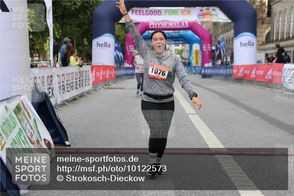 06.09.2026 - CURREX Alsterlauf Strokosch-Dieckow http://msf.ph/oto/10122573 06.09.2026 12:07:30 Ziel 1076, 3821, 3822 meine-sportfotos.de