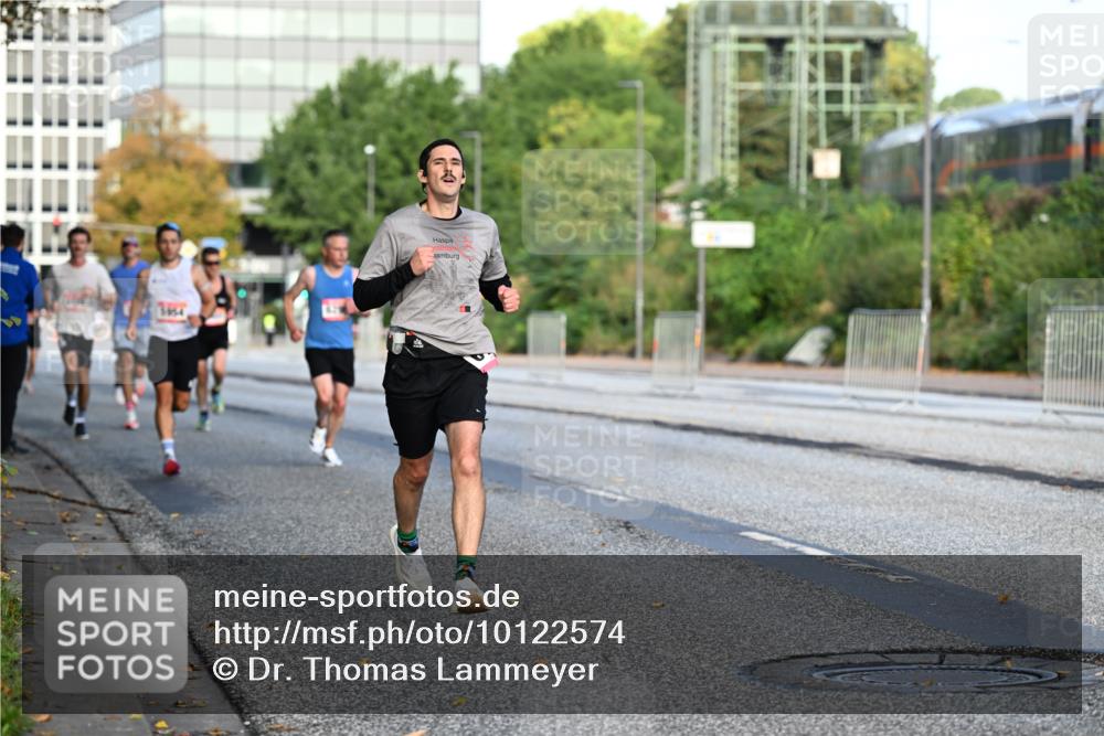 06.09.2026 - CURREX Alsterlauf Dr. Thomas Lammeyer http://msf.ph/oto/10122574 06.09.2026 09:38:05 Laufen  meine-sportfotos.de