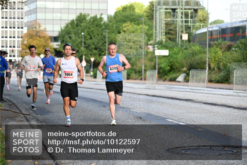 06.09.2026 - CURREX Alsterlauf Dr. Thomas Lammeyer http://msf.ph/oto/10122597 06.09.2026 09:38:07 Laufen 6129, 3786, 62950, 5954 meine-sportfotos.de