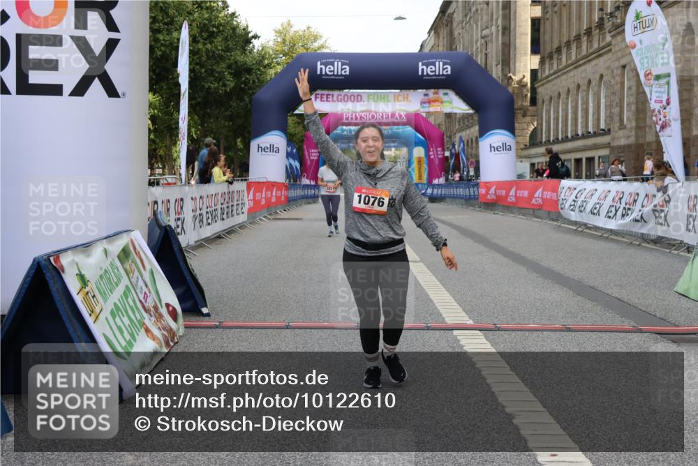 06.09.2026 - CURREX Alsterlauf Strokosch-Dieckow http://msf.ph/oto/10122610 06.09.2026 12:07:30 Ziel 1076, 3821, 3822 meine-sportfotos.de