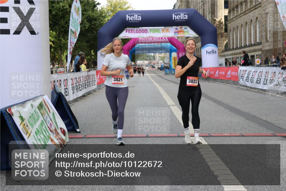 06.09.2026 - CURREX Alsterlauf Strokosch-Dieckow http://msf.ph/oto/10122672 06.09.2026 12:07:35 Ziel 1076, 3821, 3822 meine-sportfotos.de