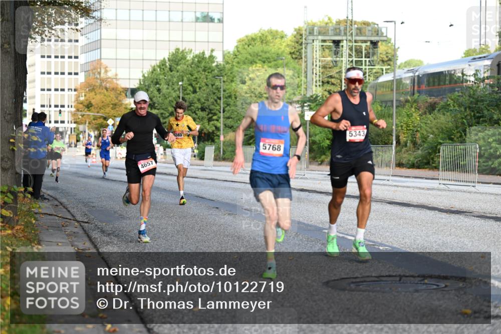 06.09.2026 - CURREX Alsterlauf Dr. Thomas Lammeyer http://msf.ph/oto/10122719 06.09.2026 09:38:19 Laufen 4657, 5383, 5768, 5343 meine-sportfotos.de
